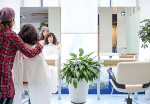 美容院の値上げはリスクが伴う？失客を避けるための対策を知れば値上げも怖くない！