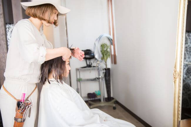 完全個室のある美容院が増加中？！開業する前にメリットとデメリットを知っておこう